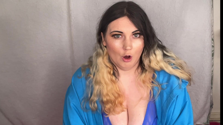 MissFFW: 肮脏的婊子喝软饮料和打屁股