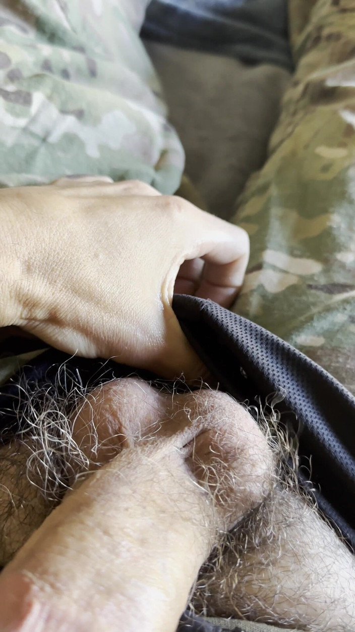 Gay Soldier Stuff: Voják si to dělá v Ocp Kalhotách!