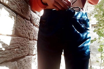 Gangbang straight: Seks kencing di outlookku