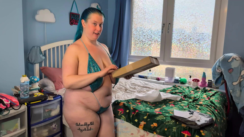 Alice_Mayflower_Scottish: Genie Pole nosí Slingkini &amp; Candyzombies rozbalení kravských uší a vyzkoušení -...