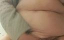 Mommy big hairy pussy: MILF Frontal Hairy Pussy Pee