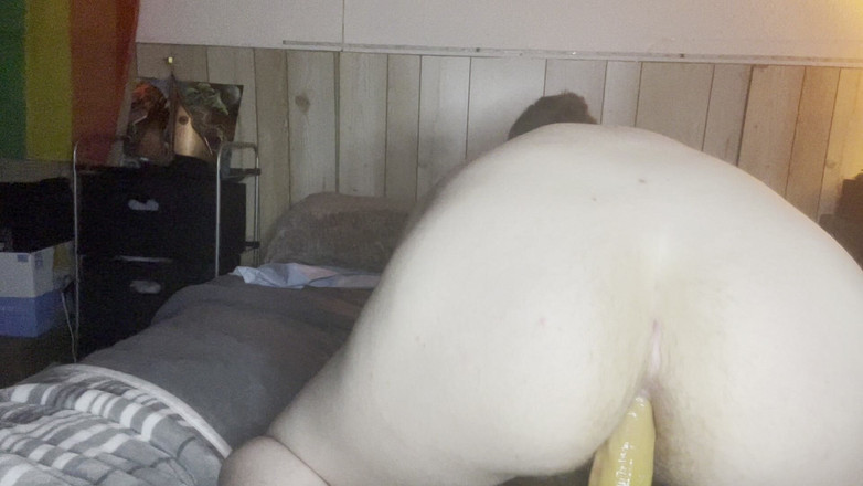 Jay Whore: 카메라에 구멍을 뚫는 걸 좋아하는 발정난 소년!