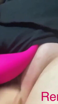 Videoku lagi-lagi asik masturbasi pakai dildo dan subur;)
