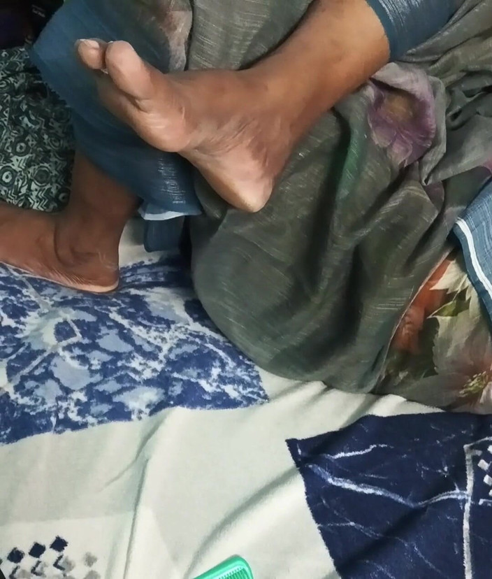 Pig pussy: Nattukattai Tamil Stepaunty on Bed