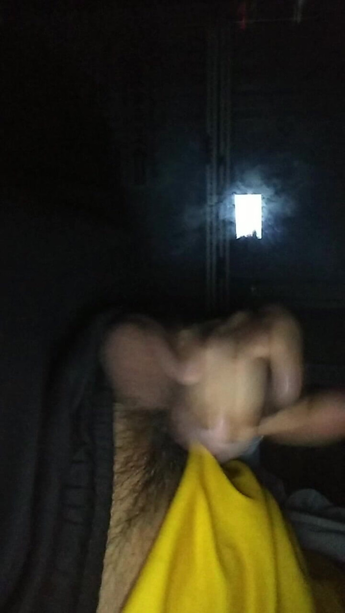AlexAlejandro13: Masturbação na varanda