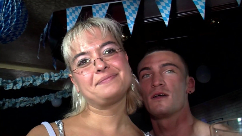 Old & Young: Swingerclub deutschland alt und geil