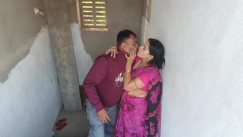 Sona bhabhi: 我的老公不能操我！请来他不在家。印度农村人妻性爱视频