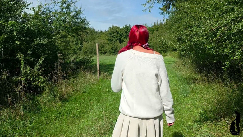 Malou-Nu: He Films Me!! Pee Under Observation