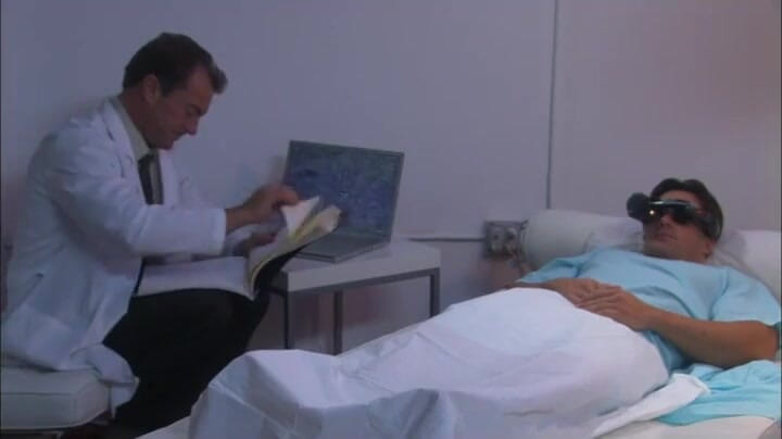 CBD Media: Tânără studentă blondă cu sfârcuri roz care are o aventură...