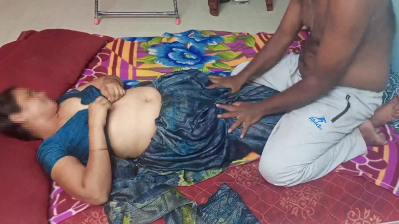 Sexy sindu: Bhabhi saree panas seks saree terbaik