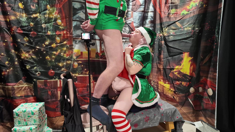 The Izars: Zlobivé elfky na den sexuálních hraček 3