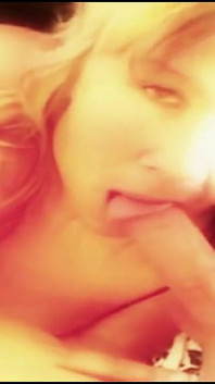 MiLF con tette ultra grandi