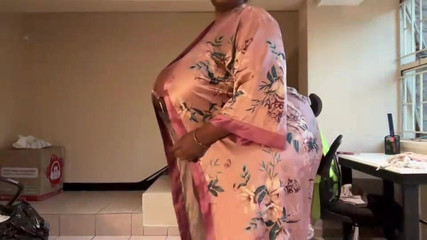 Legendary Booty Overdose: Makcik eboni bermain penggetar dan fetish rintihan