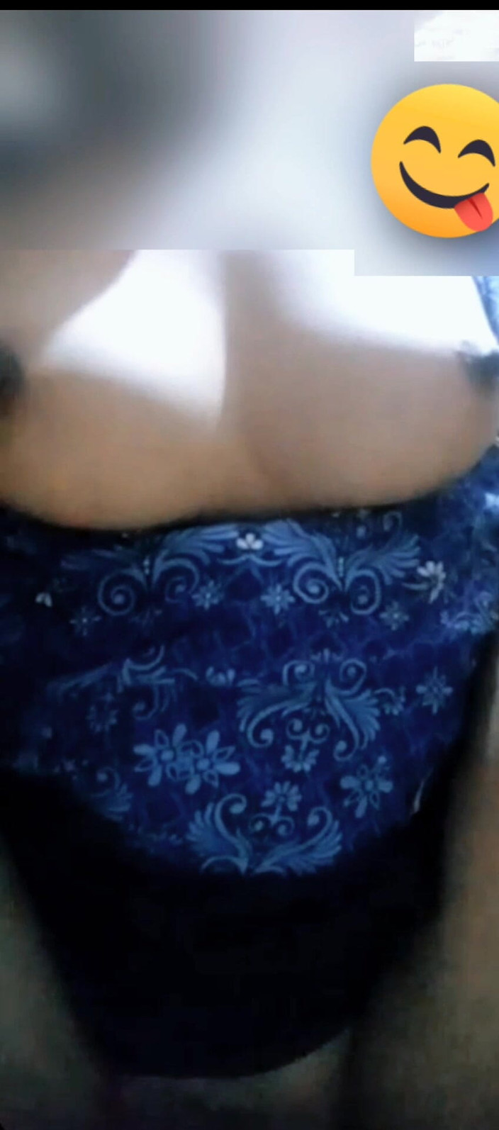 Astriana88: शिक्षक के साथ वीडियो कॉल प्राकृतिक बड़े स्तनों को दिखा रहा है