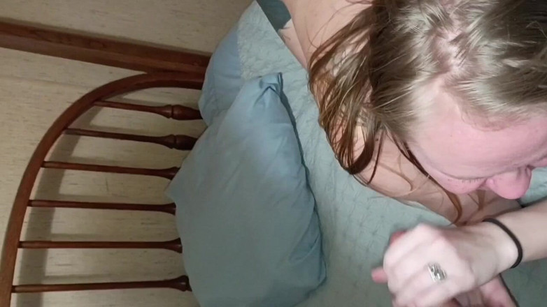 JolisaXXX: Soție suge pula