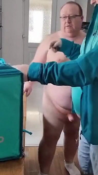 Stepdaddy Fucks Delivery Guy