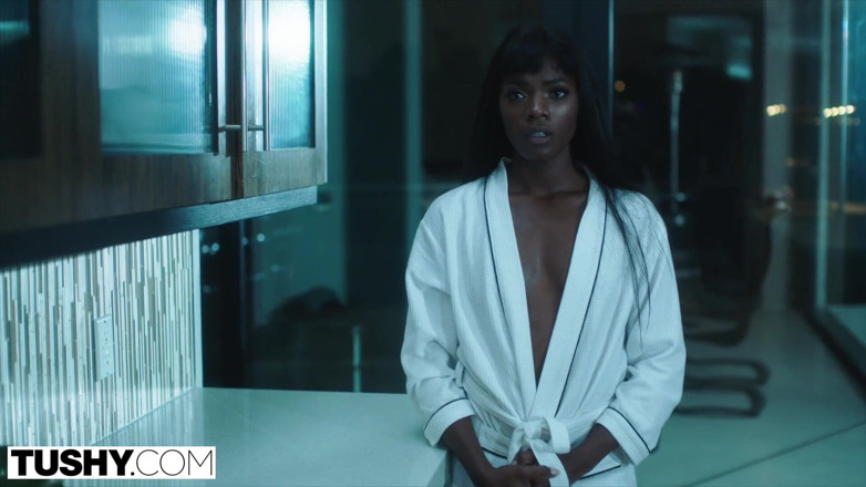 Tushy: TUSHY - Casetă de prezentare Abigail, partea 2