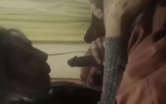 SHAKRATASNEEM: So heißes schönes analficken auf dem bett zu hause, stiefschwester