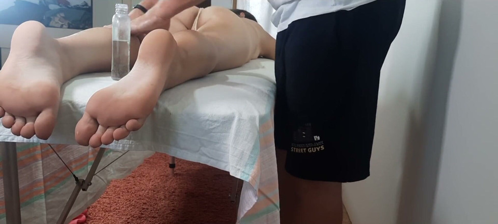 Viktoria_sekret: Sesi urut fisting dan creampie