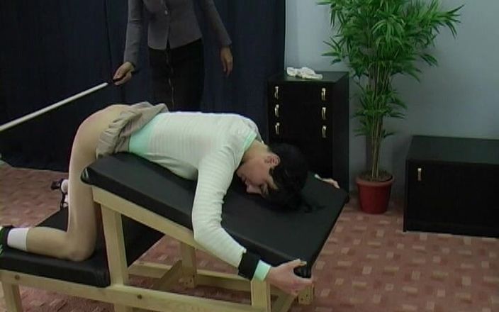 Spanking Server: Aljoska Caning Classic
