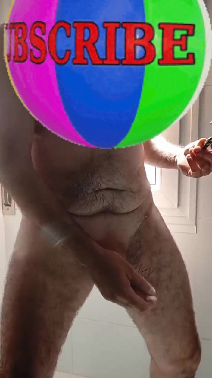 Xauencaliente: Handsome Mature Chubby with Big Fat Cock Shaving My Cock...