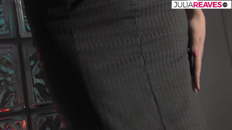 JapaneseAmateur: Una ragazza arrapata viene scopata con un dildo per una...