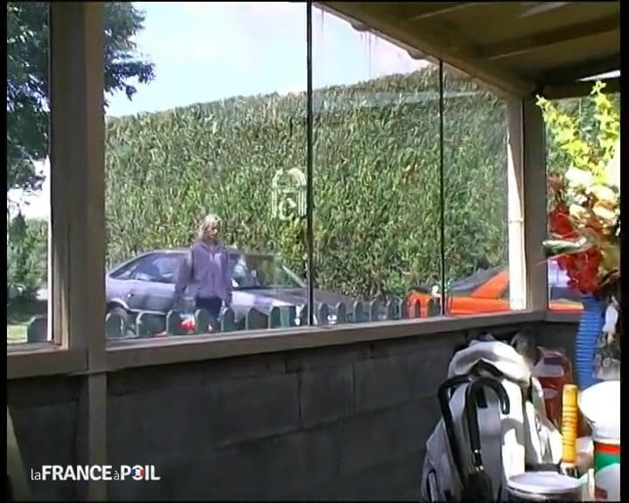 Rue Chaude: ปู่จ่ายเงินให้แม่บ้านนอนกับคนอื่น!