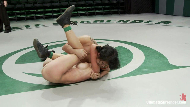 Ultimate surrender by Kink: Tia "jade" Ling (2-0) Vs el dragón (2-0)