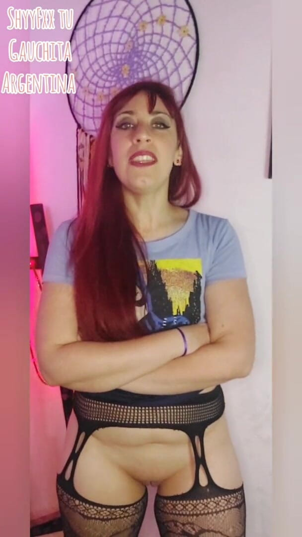 Tu Gauchita Argentina: Shyyfxx Objevuji svého nevlastního bratra masturbovat ve spodním prádle a...