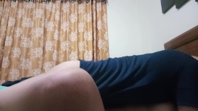 Moo DBOXXX: 让我的18岁基督教朋友怀孕，她每天都想要做爱，我会把它交给她