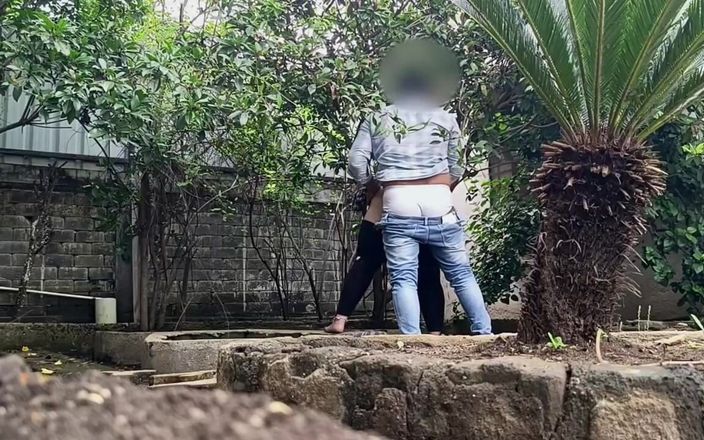 Telugu-fuckers: Desi styvsyster utomhus jungal knullar med styvbror Bigboobs massage