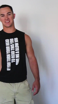 Cocky Uncut Jock Adam Bosco masturba e goza