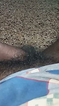 Ma belle-sœur suce ma grosse bite noire et lèche