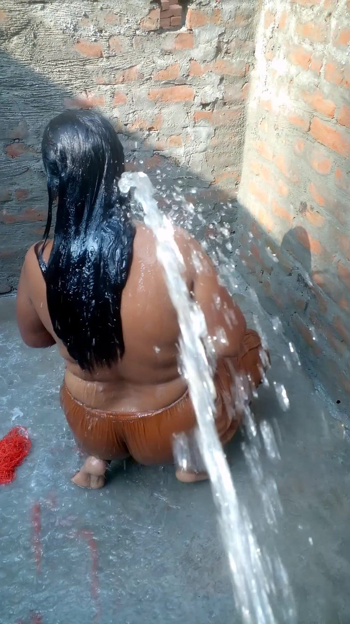 Sadia vabi: Sadia Vabi thật đẹp. Âm hộ của anh ấy thật gợi cảm