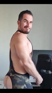Later I'll Record a Video Wearing This Outfit in the Street