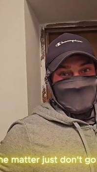 Hardcore šukání s chlápkem s bílou maskou