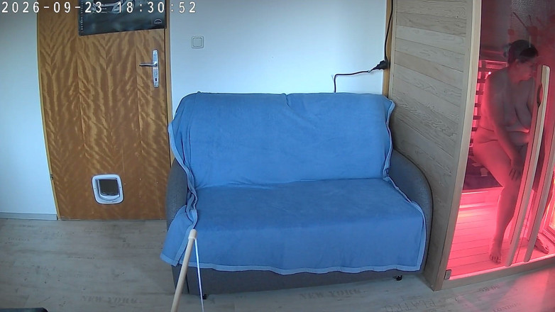 Lilithbignatural: Час сауни Nannycam