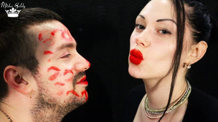 Goddess Misha Goldy: Săruturi, acoperind fața lui Alex cu ruj roșu
