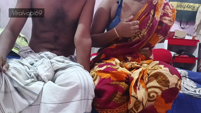 deshivairalvabi: Macecha uvízla, nevlastní syn šuká čistý zvuk