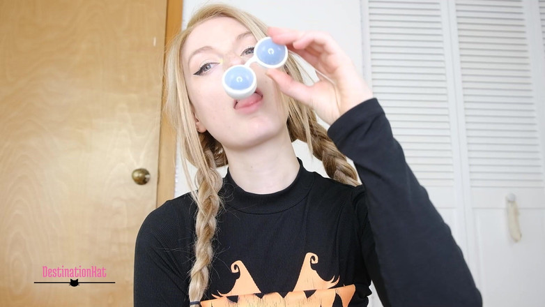 Destination Kat: Punčocháče a Kegelovy koule