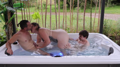 Sexymarghot: Jacuzzi-dreier mit meinem ehemann und liebhaber