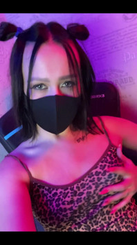 I Am a Hot and Sexy Streamer