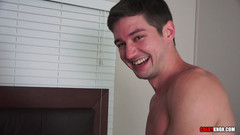 Colby Knox: Přímo k čůrákovi