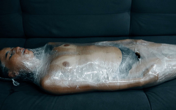 MAF fetish studio: Mumifizierung mit Plastikverpackung, Kitzeln, Schmerzen und kontinuierlichen orgasmen