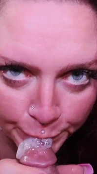 Salope PAWG Tatée En POV