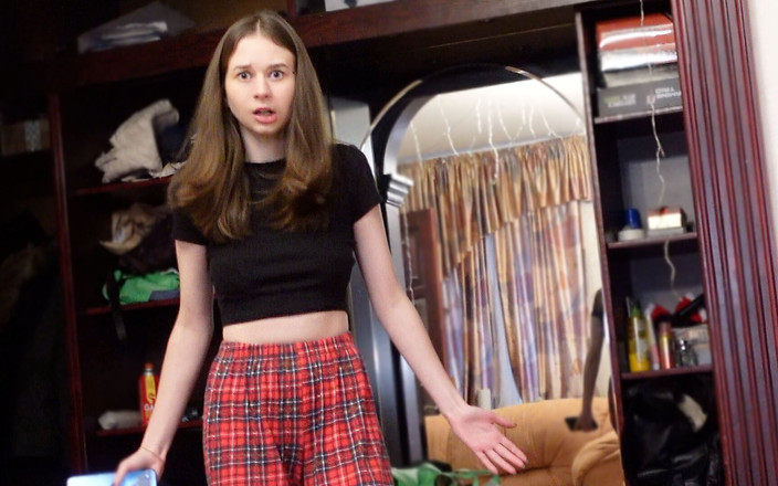 Anna Sibster: 停止操我男朋友的礼物。Tantaly