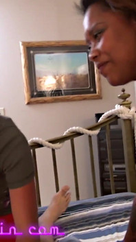 La moglie del vicino parla alla sua ragazza bbbw per ingoiare il mio sperma