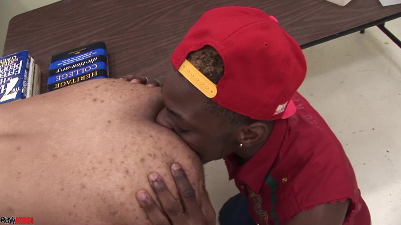 RawRods: Dustin papa + marco ashton - scopata in classe