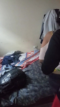 Saya mengongkek adik ipar saya
