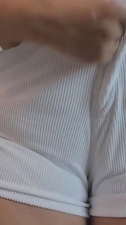 Queenbbw: Wants to Leave Your Milk on My Belly or on...